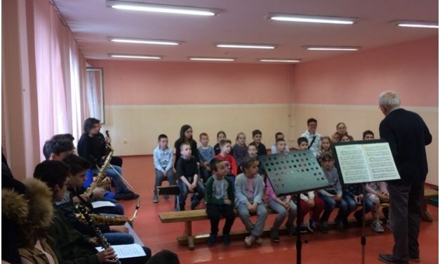 Мали концерт за малишане из ОШ „Соња Маринковић“ у Земуну